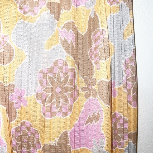 Forever21 yellow pull on floral palazzo wide leg lightweight pants - Picture 7 of 9